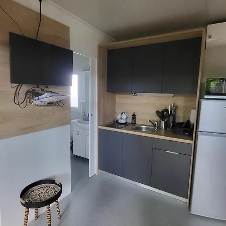 Big Berry Kolpa- King Mobile House Ξενοδοχείο *